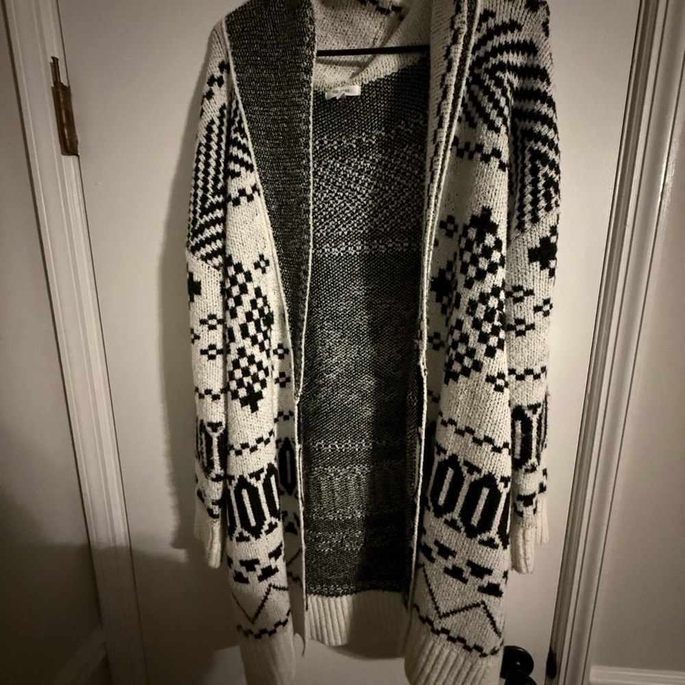 Maurices Black and Cream Open-Front Patterned Knit Sweater